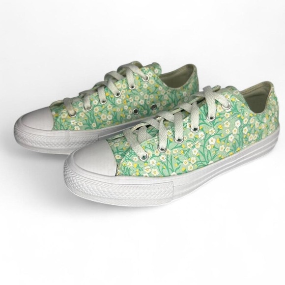 Floral Green and White Women's Sneakers - Picture 2 of 8